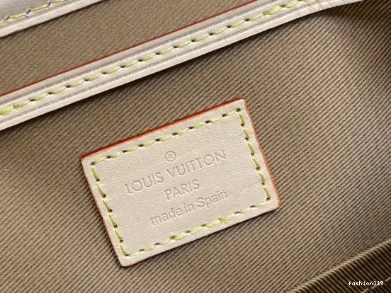 LOUIS MONTSOURIS-24*25*12CM VUITTON 0401